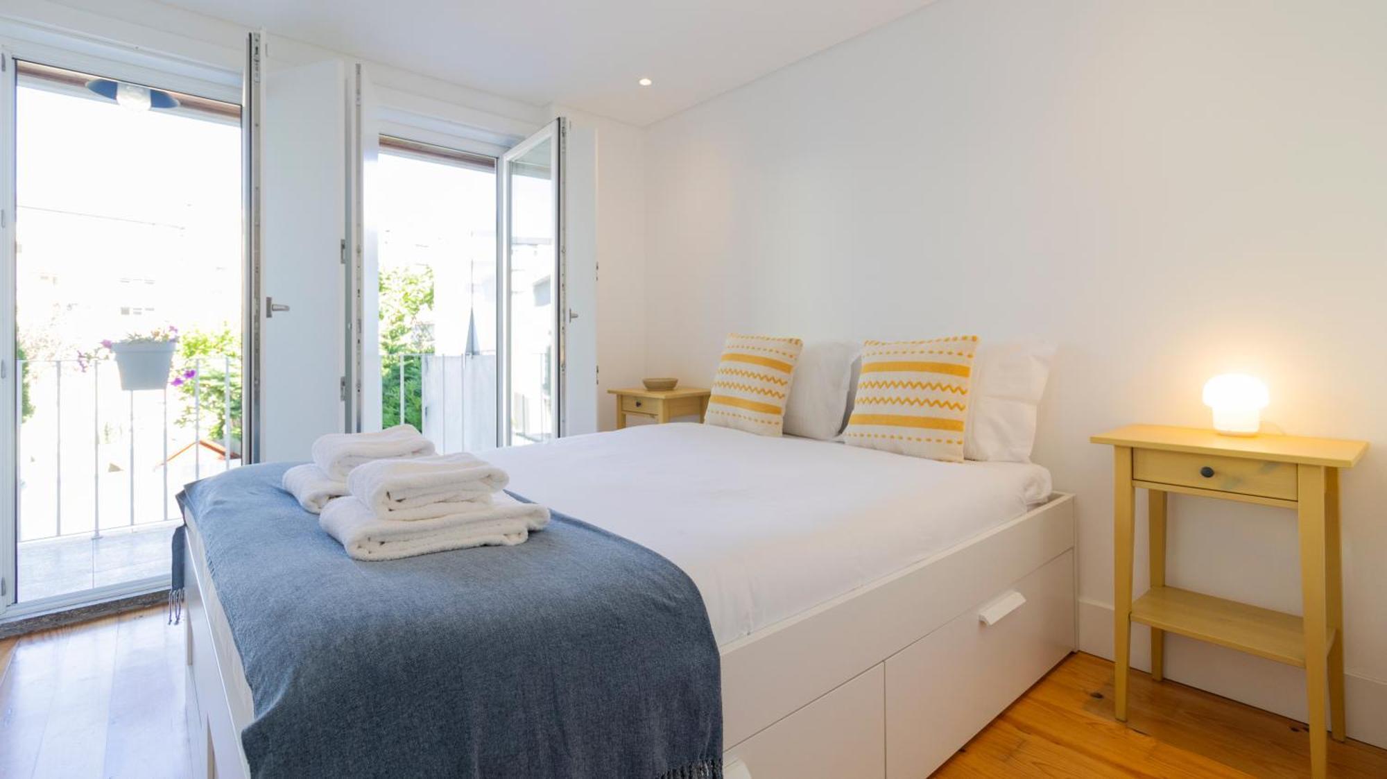 City Center Duplex W Patio By Lovelystay ปอร์โต ภายนอก รูปภาพ